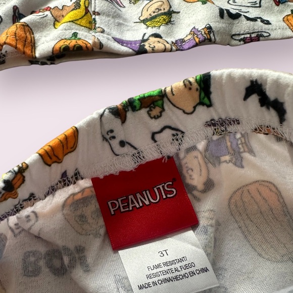 Toddler Peanuts Charlie Brown Halloween Theme Fleece Pajama Set Size 3T - Picture 11 of 11